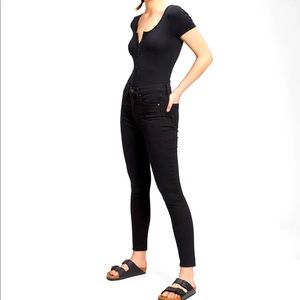 High Rise Skinny Jeans w/ Secret Smoothing Pockets